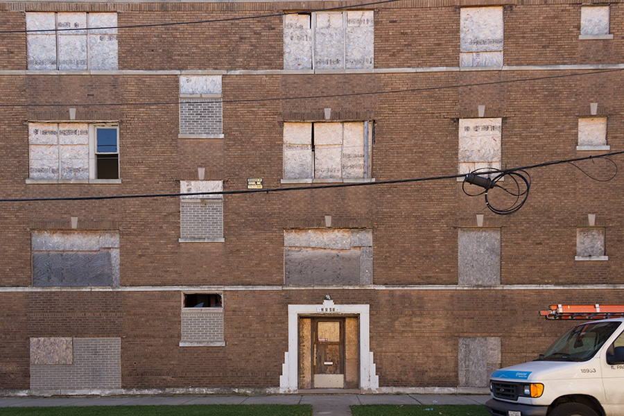 Abandoned apartments in North Lawndale, Chicago